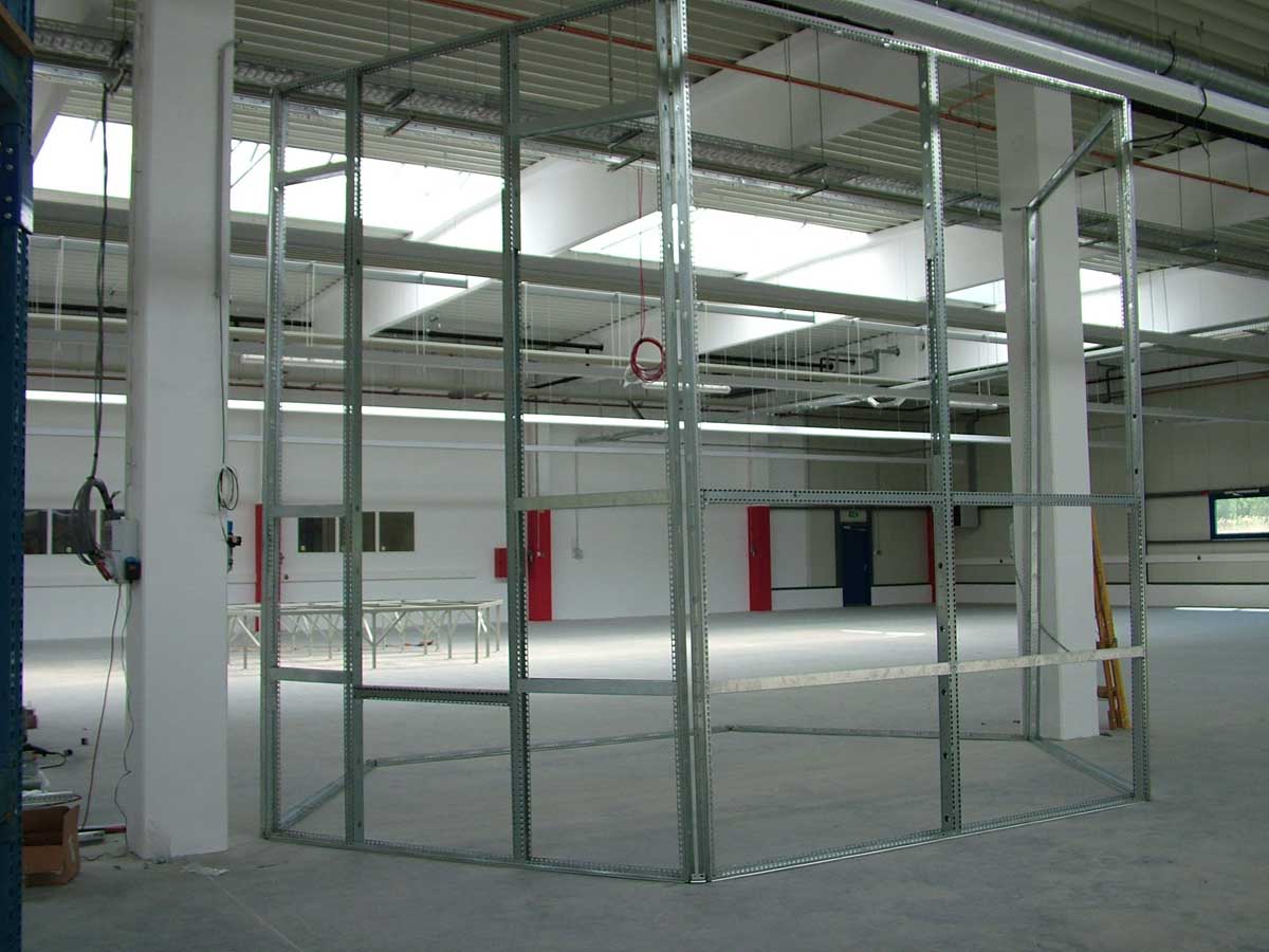 valaszfal-csarnokiroda-belsohaz-09