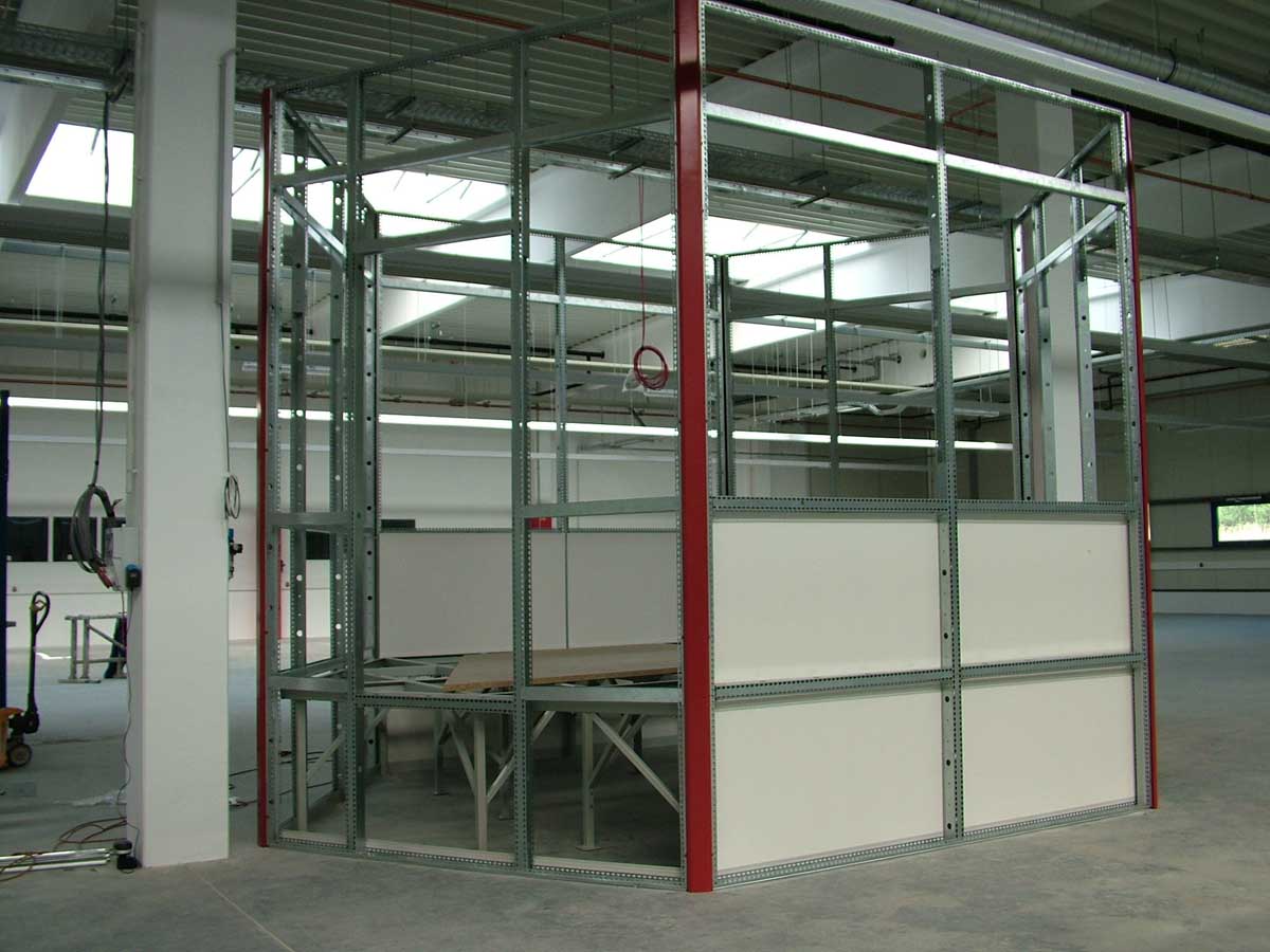 valaszfal-csarnokiroda-belsohaz-21-01