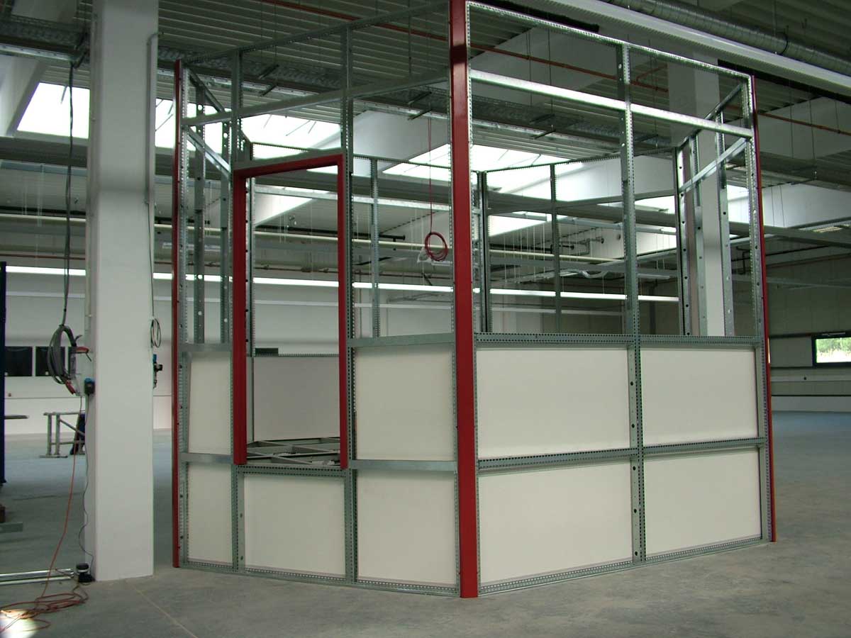 valaszfal-csarnokiroda-belsohaz-21-03