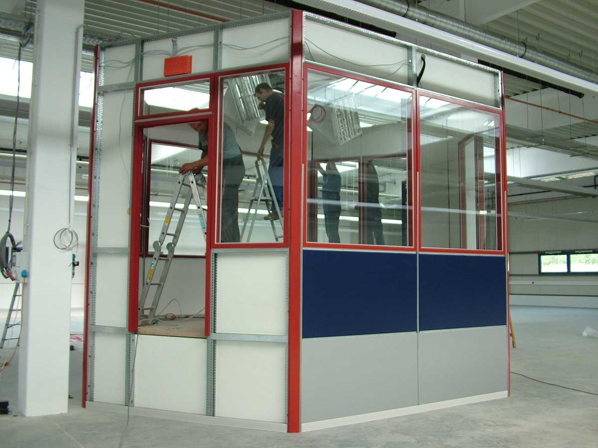 valaszfal-csarnokiroda-belsohaz-21-23