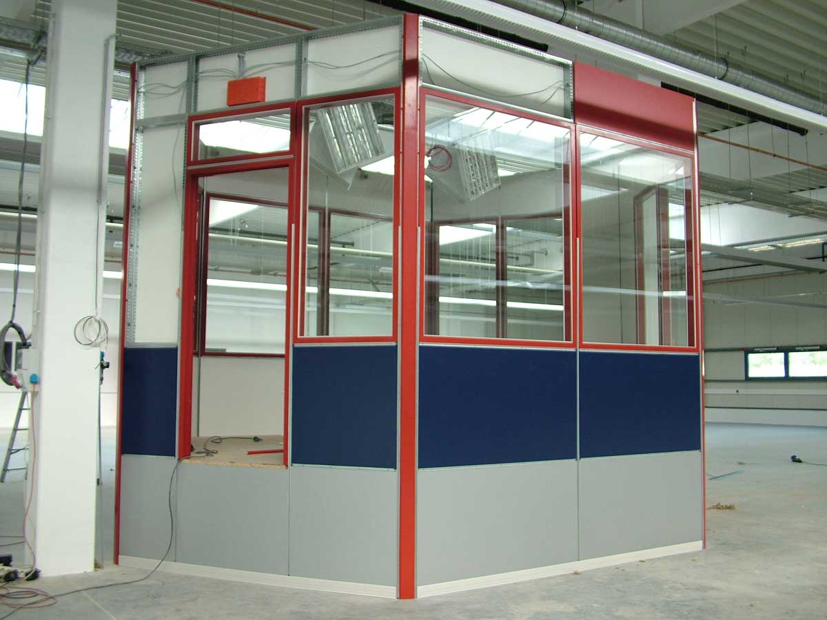 valaszfal-csarnokiroda-belsohaz-21-25