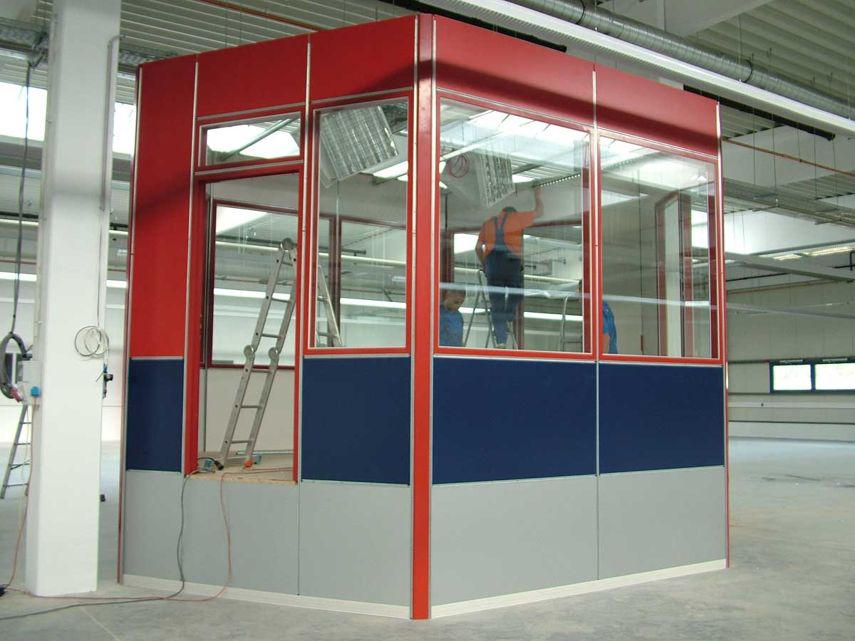 valaszfal-csarnokiroda-belsohaz-21-27