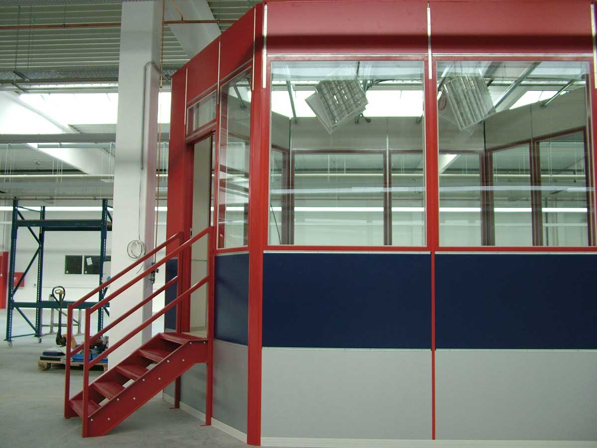 valaszfal-csarnokiroda-belsohaz-21-30