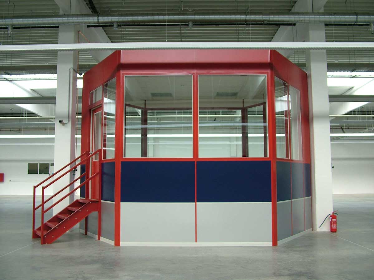 valaszfal-csarnokiroda-belsohaz-21-40