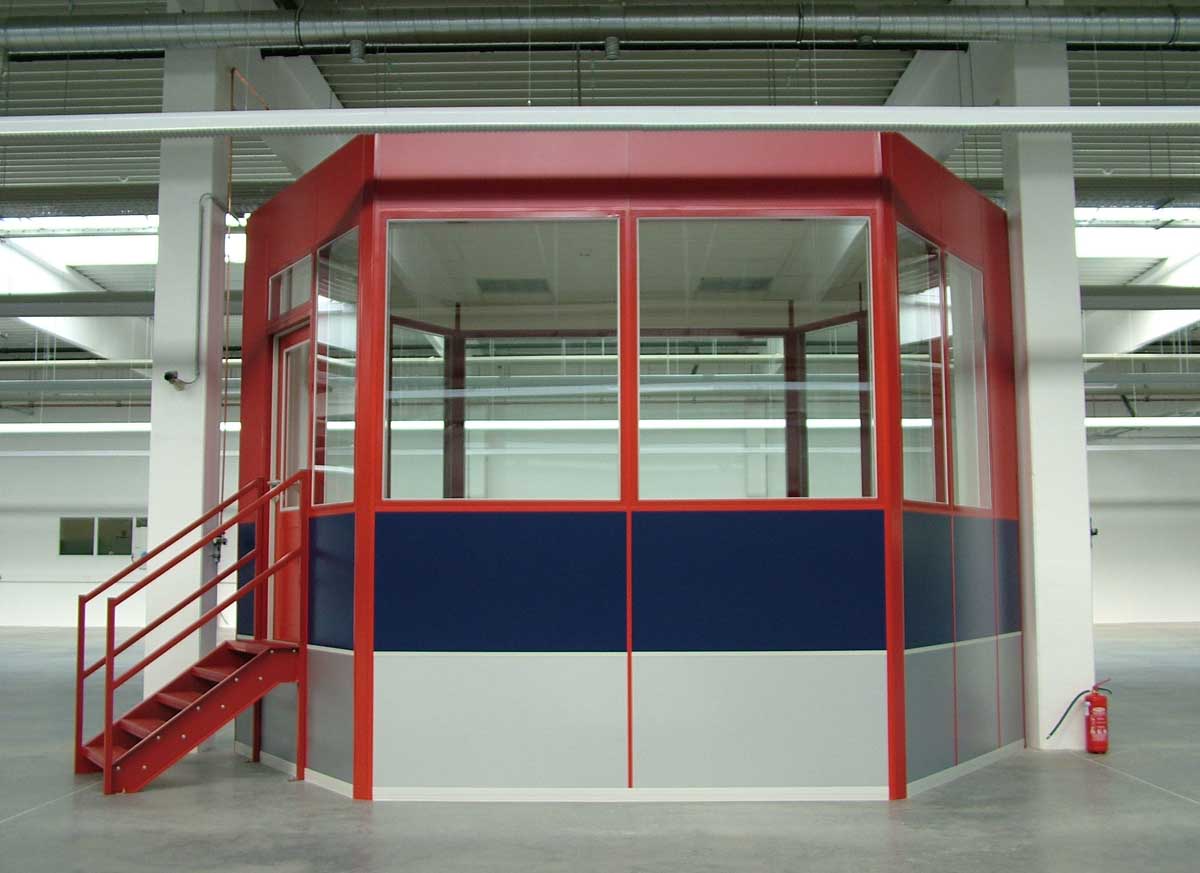 valaszfal-csarnokiroda-belsohaz-21-41